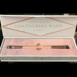 Luxie x JadeyWadey180 Brush